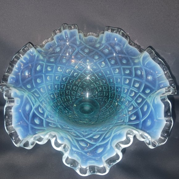 Vintage Fenton Diamond Lace Blue Opalescent Ruffle Top Pedestal Bowl - Picture 7 of 7
